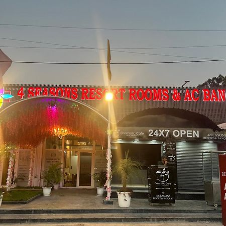 4 Seasons Resort By Jain Residency Sohna Esterno foto